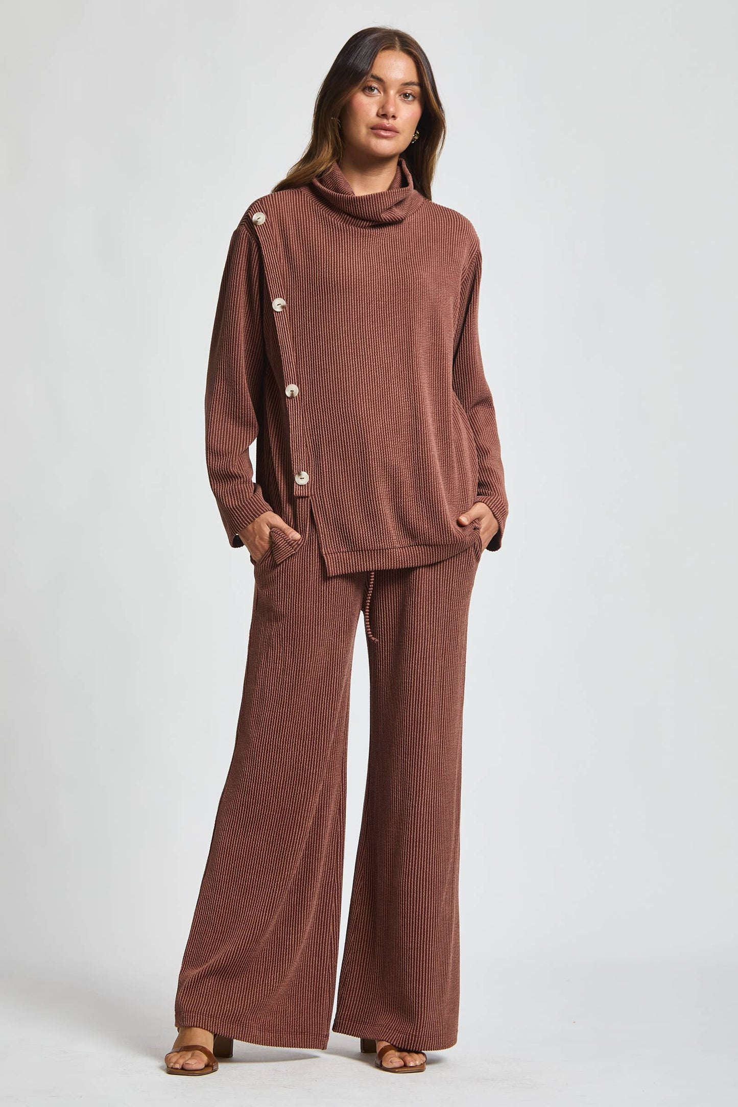 2-Piece Cowl Neck Ribbed Travel Set