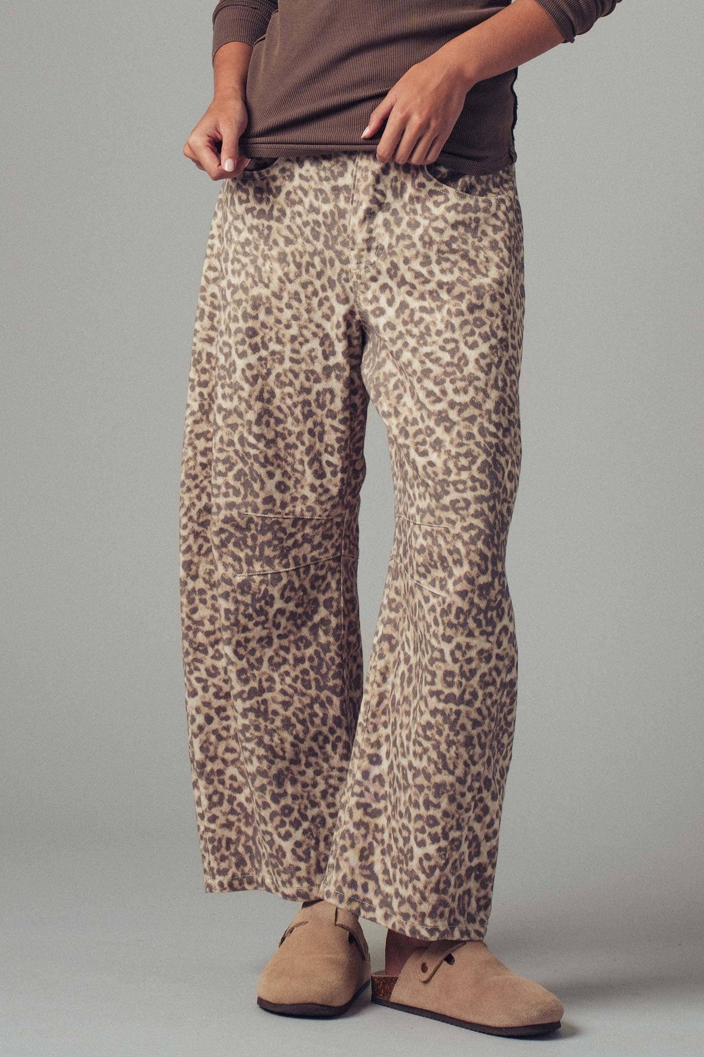 Leopard Print Stitch Detail Barrel Jeans