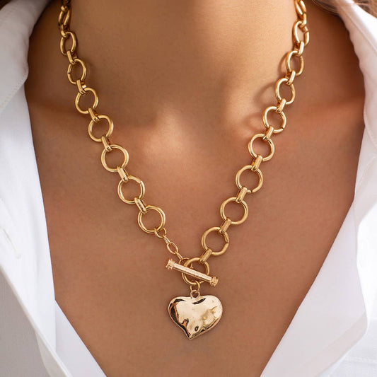HAMMERED HEART NECKLACE