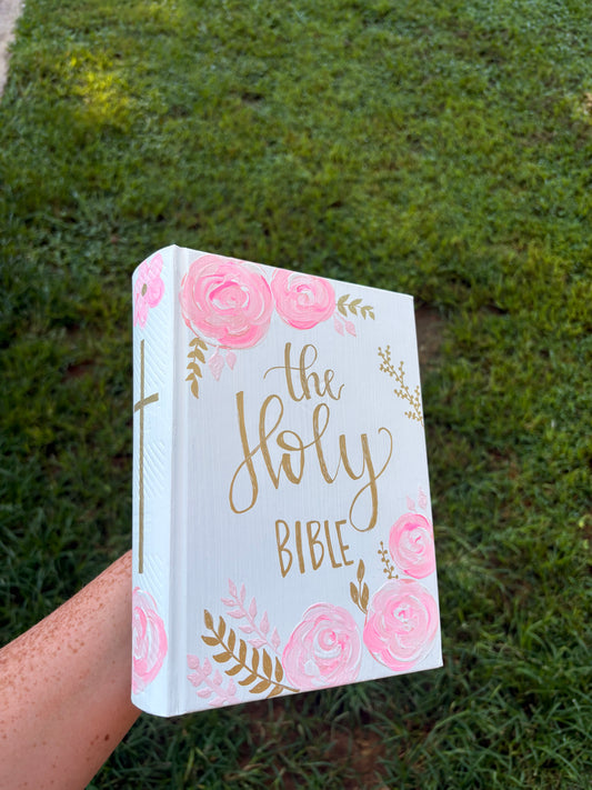 Hand Painted Bible - CSV “She Reads Truth”