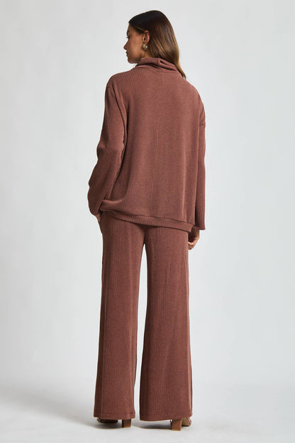 2-Piece Cowl Neck Ribbed Travel Set
